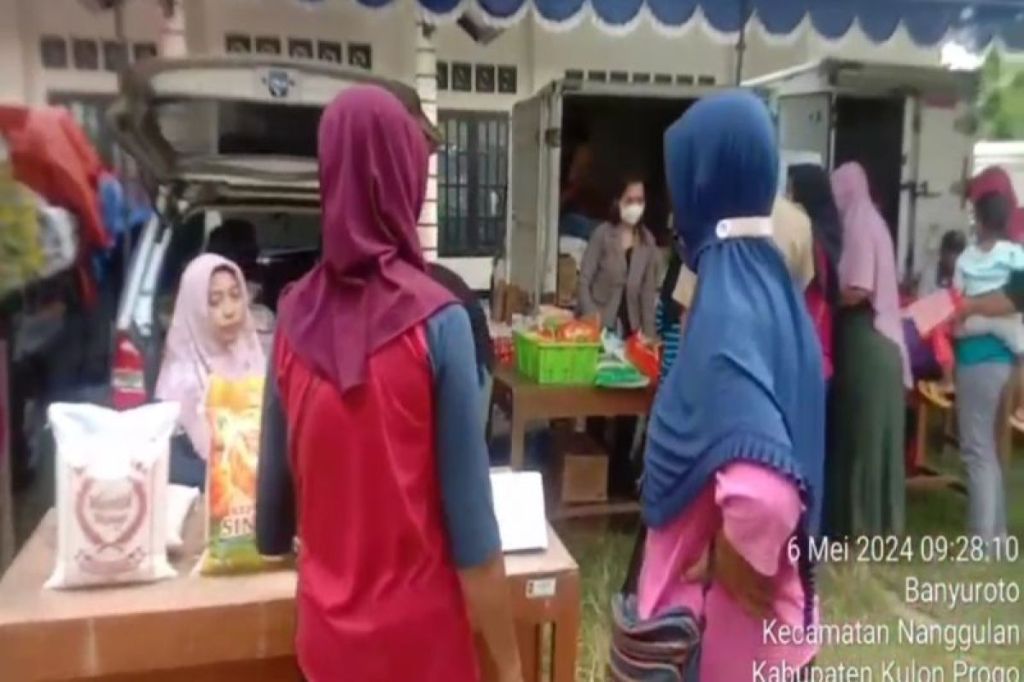 Kendalikan harga, Disperindag DIY menggelar pasar murah di&nbsp;Banyuroto
