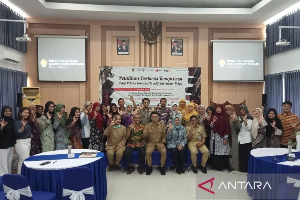 Balai Batik Kemenperin adakan pelatihan bagi puluhan pelaku ekraf&nbsp;DIY