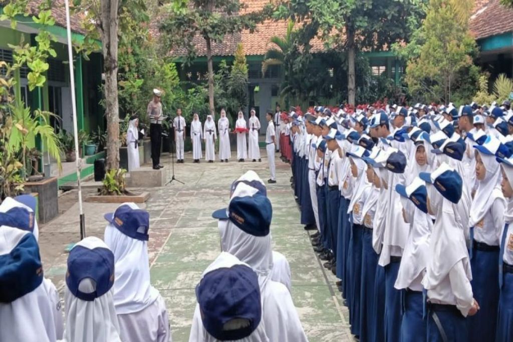 Polres Kulon Progo sosialisasi tertib berlalu lintas kepada&nbsp;pelajar