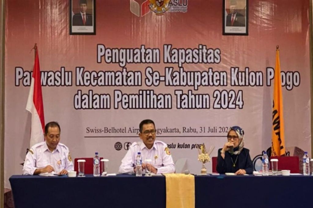 Bawaslu Kulon Progo menggelar penguatan kapasitas panwaslu&nbsp;kecamatan
