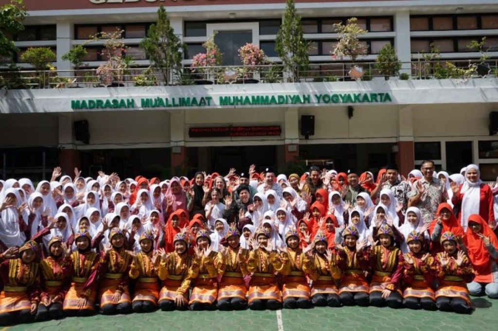 Delegasi Australia-Indonesia Muslim Exchange Program kunjungi Mu’allimaat Yogyakarta