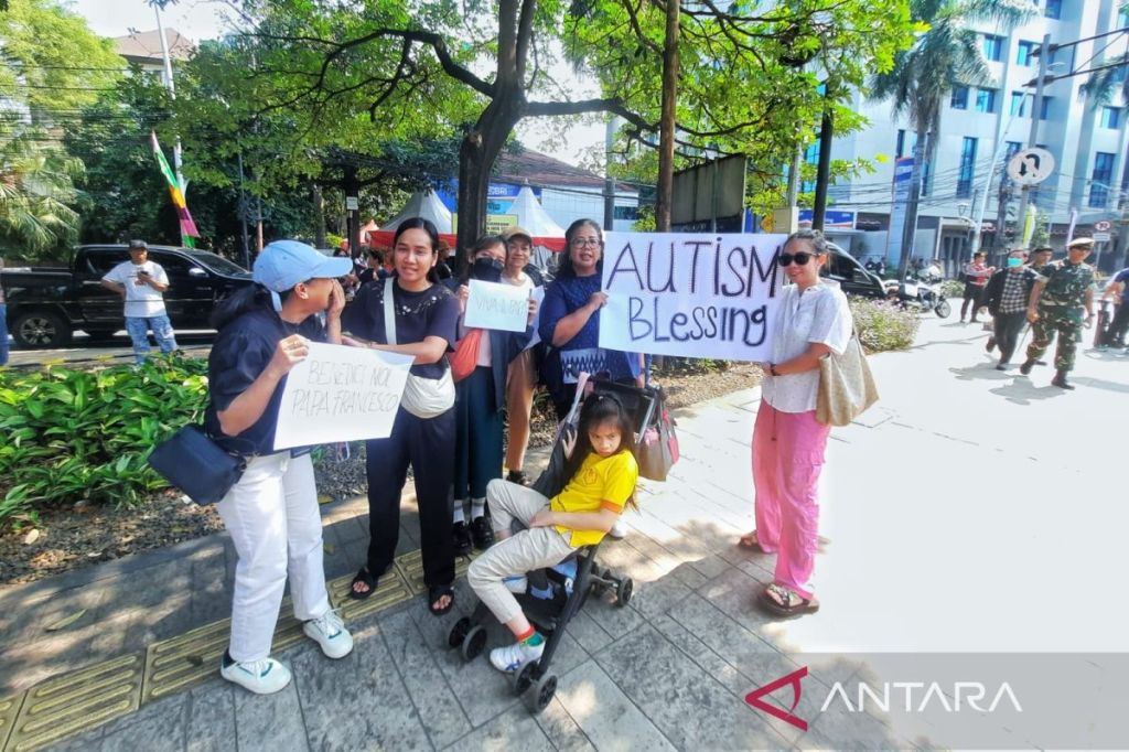Paus Fransiskus berikan semangat para penyandang&nbsp;disabilitas