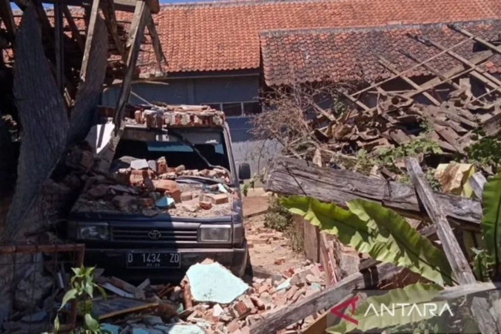 Guru Besar UII mengingatkan pentingnya penerapan bangunan tahan&nbsp;gempa